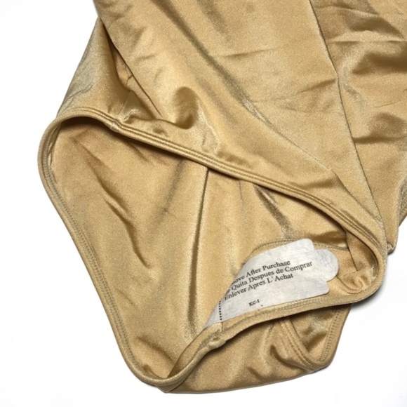 ✨LAST DAY✨Gold Plunging Halter Lace-Up OnePiece - Picture 5 of 7